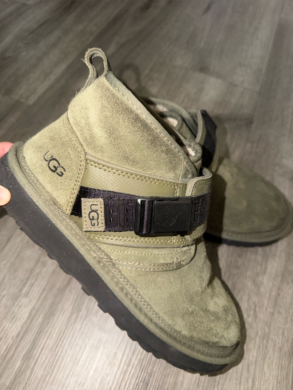 UGG Neumel SnapBack boots
